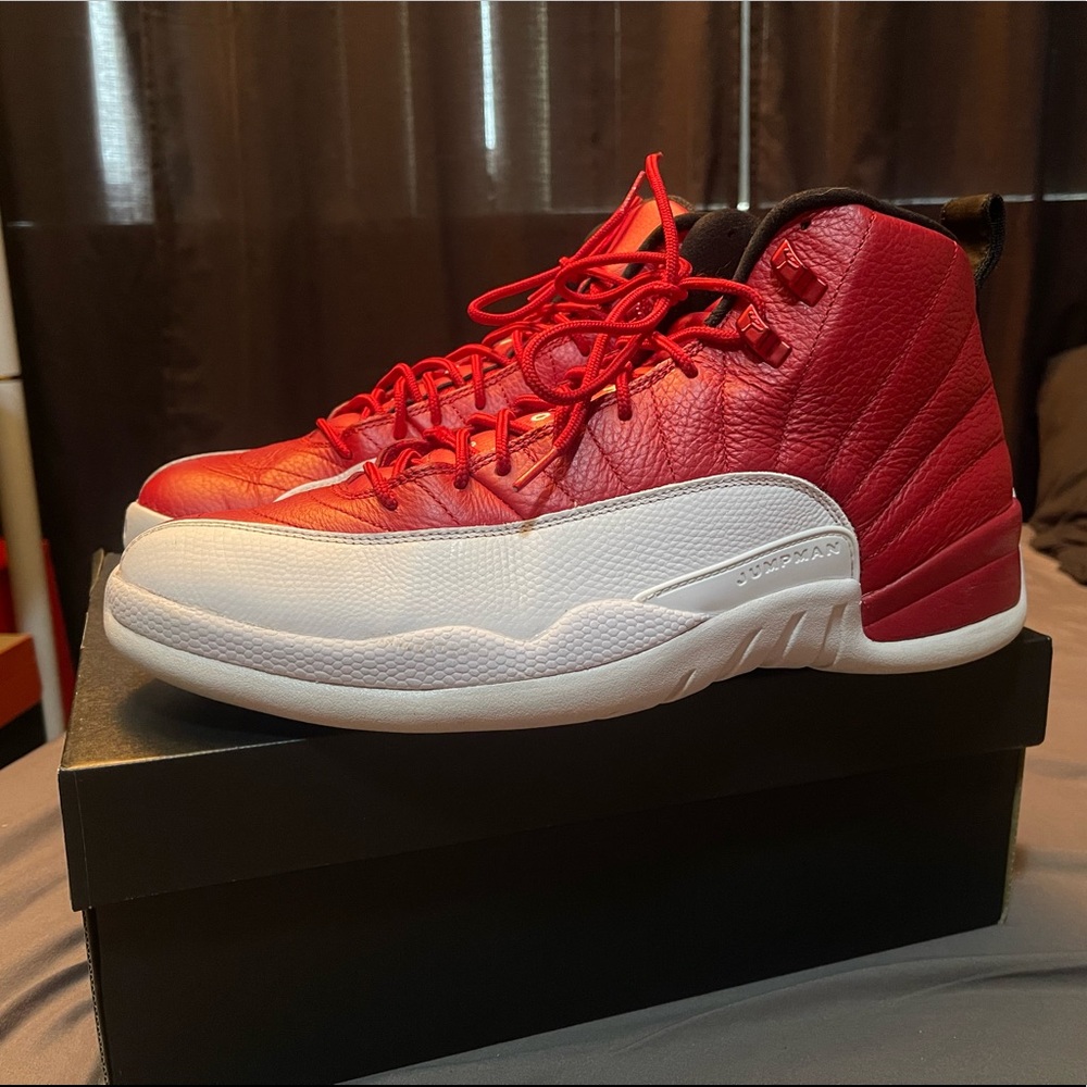 Nike Jordan Retro 12